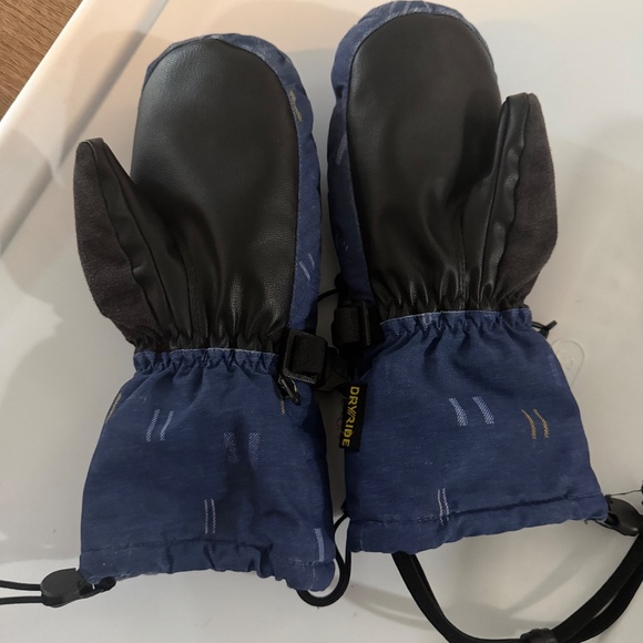 Burton Kids Warmest Winter Ski/Snowboard Mittens Size Small - Picture 2 of 5